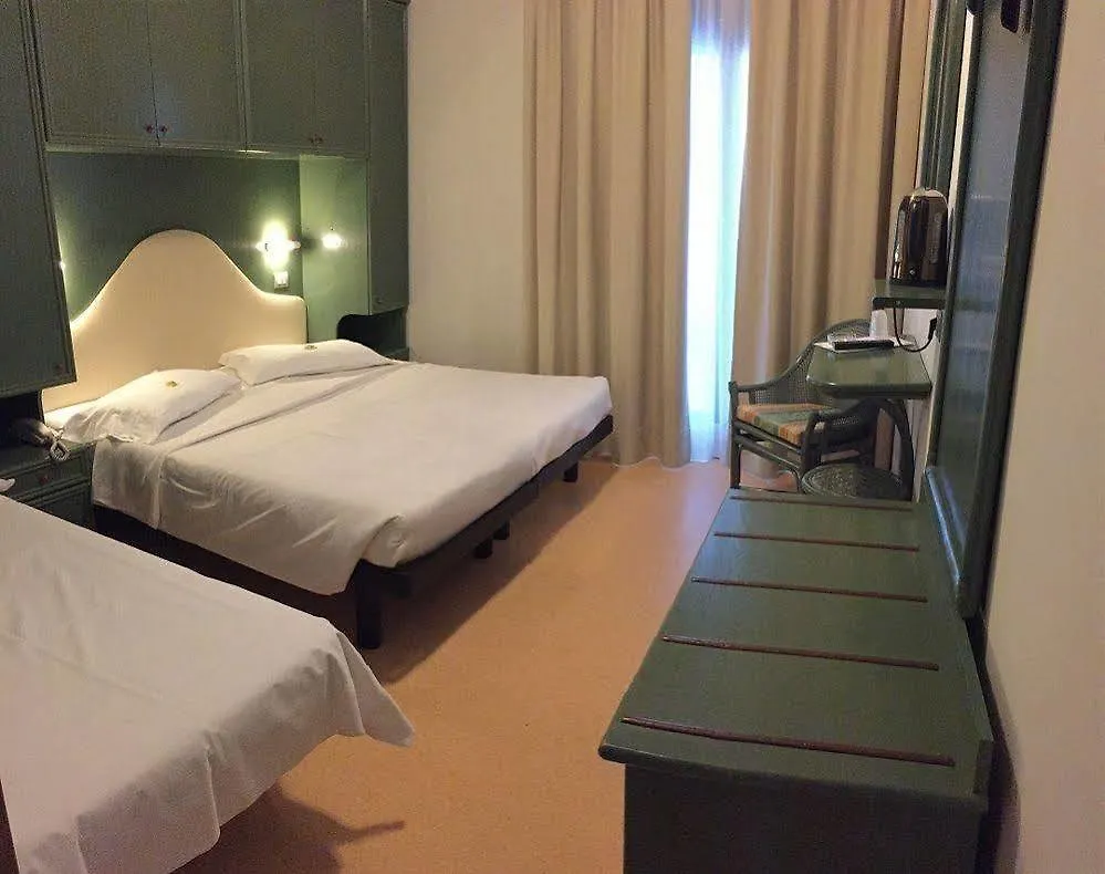 Polo Hotel Lido di Jesolo 2*,