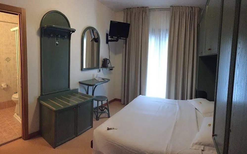 Polo Hotel Lido di Jesolo 2*,